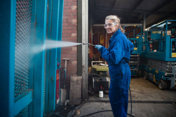 Best Window and Screen Pressure Cleaning in East Peoria, IL